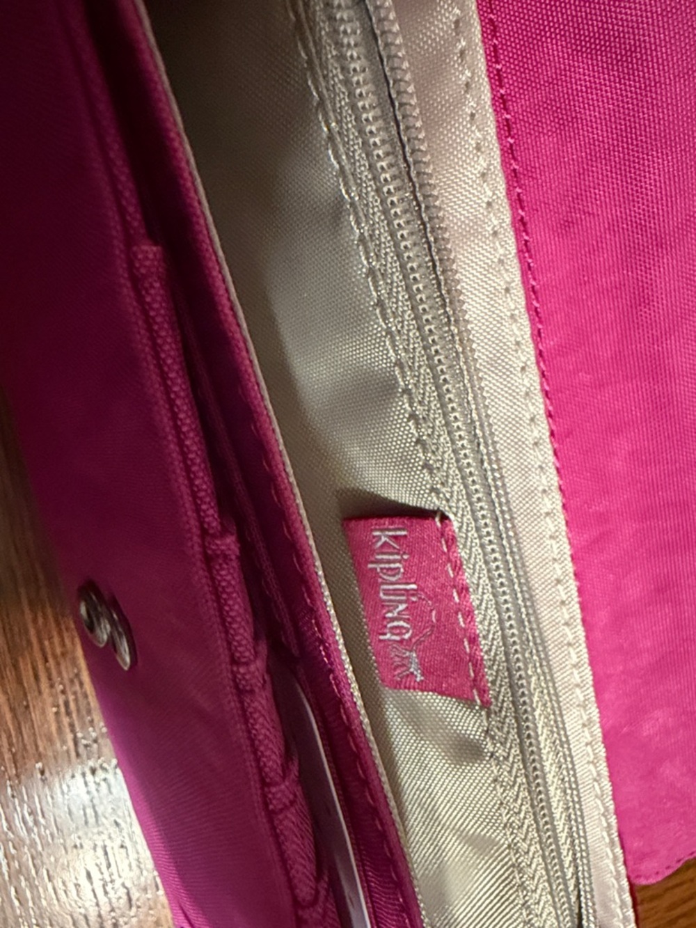 Kipling Hot Pink Canvas Fold Wallet - Picture 7 of 10